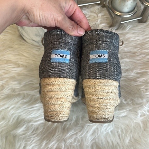 Toms Blue/Gray Denim Wedge Heels Women's Size 7 - Picture 5 of 14